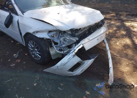 2000 Toyota Avalon Xls from USA, damaged, VIN 4T1BF28B8YU063839